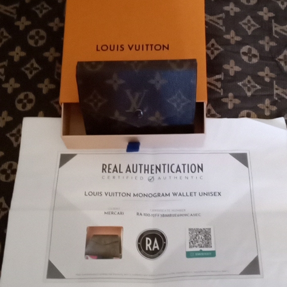 Louis Vuitton Handbags - Wallet .(1 Day Easter special .FIRM)